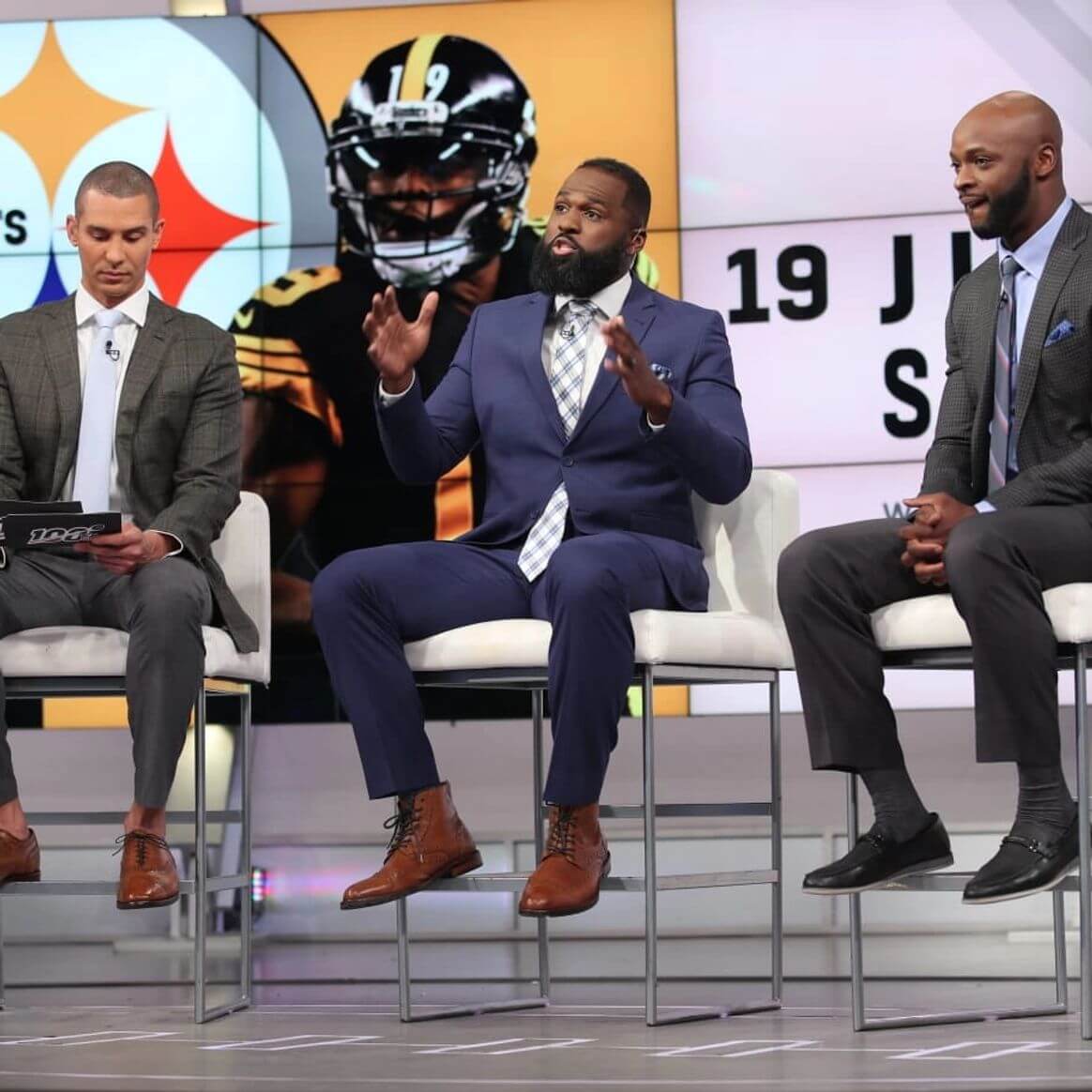 Andre Fluellen engaging with audience members